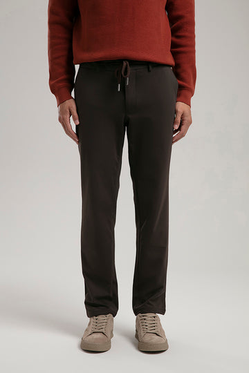 Waterproof Slim-Fit Trousers - Brown