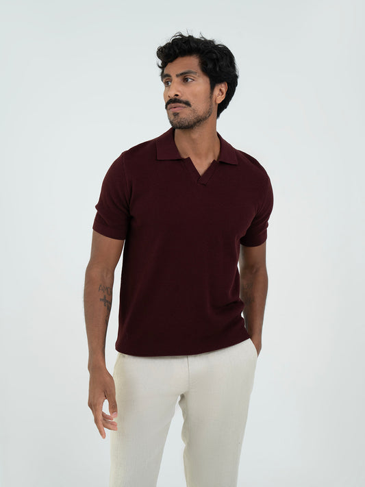 تي شرت بولو بفتحة  V - خمري غامق